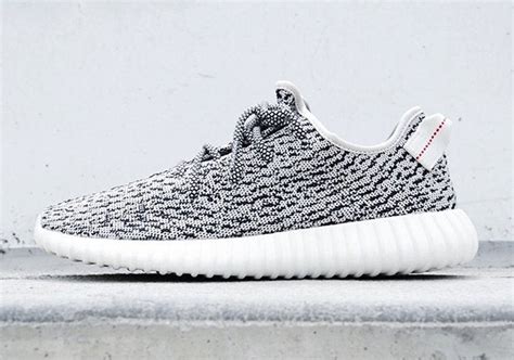 kolorblind fake shoes